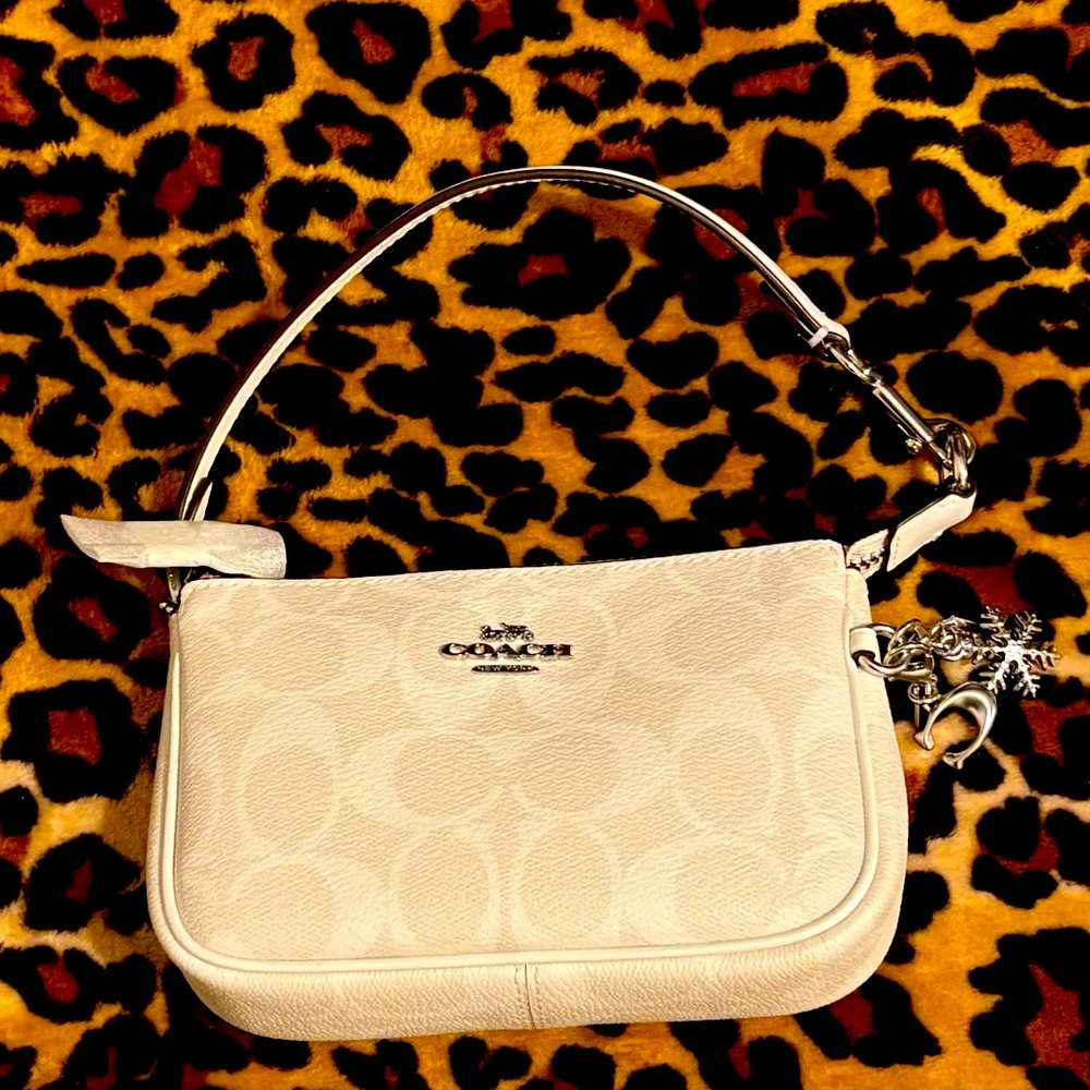 NWT Coach Nolita 15 Wristlet
